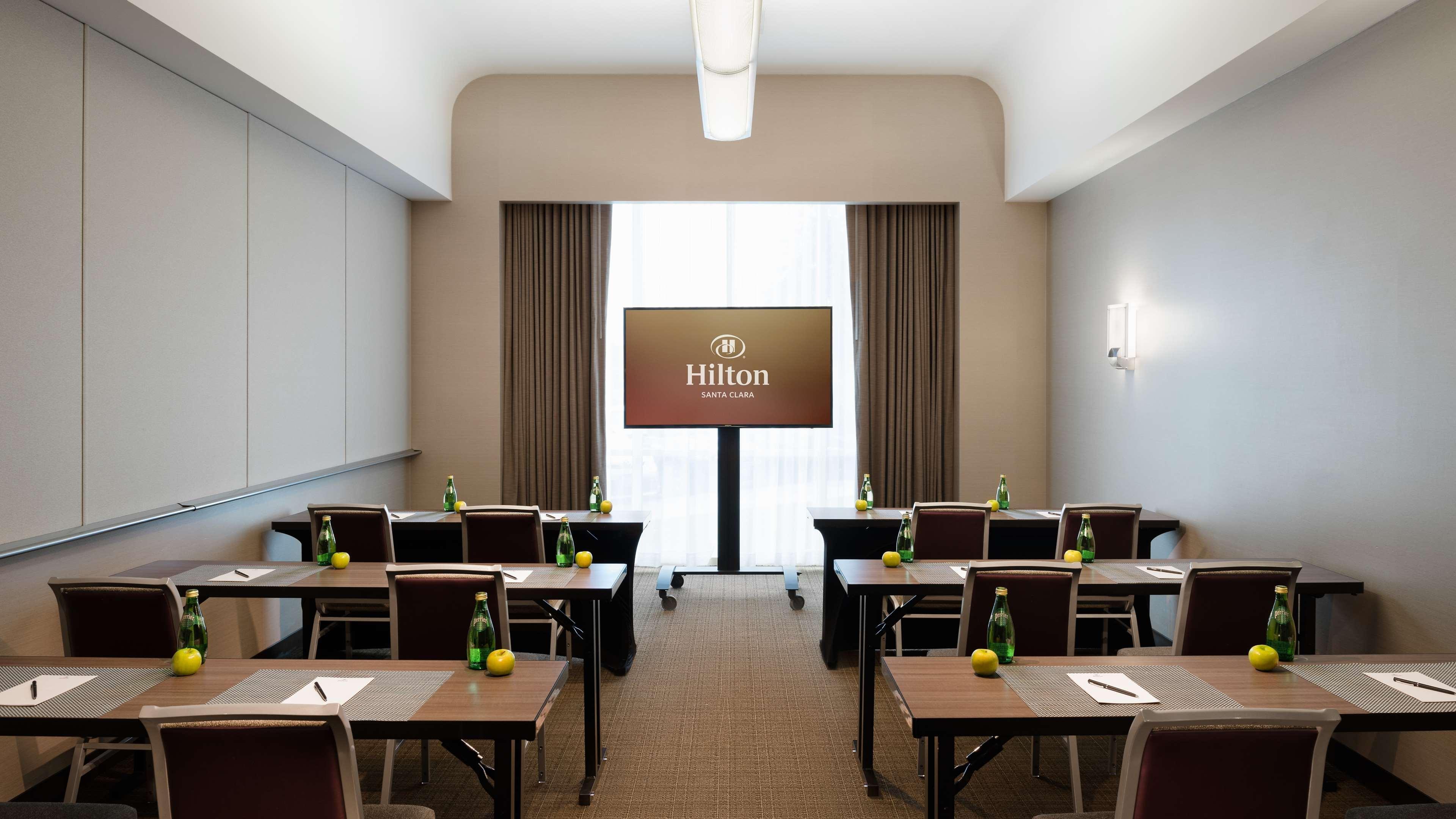 Hilton Santa Clara Exterior foto