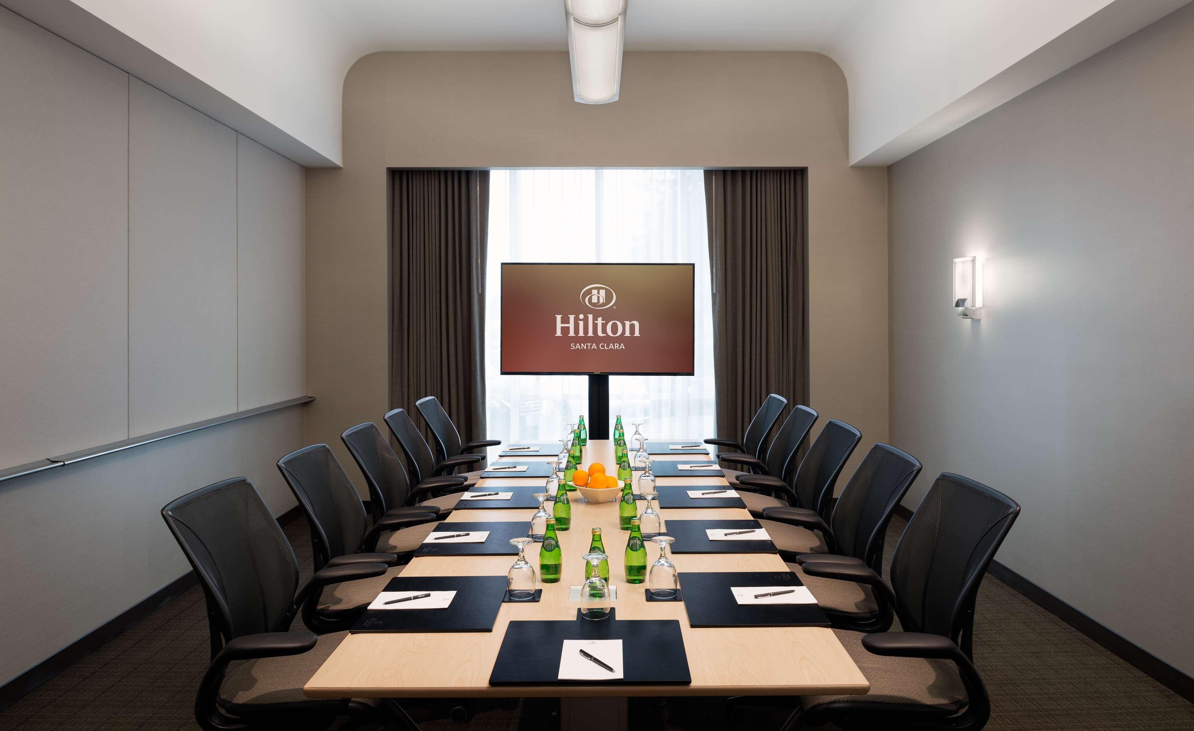 Hilton Santa Clara Exterior foto